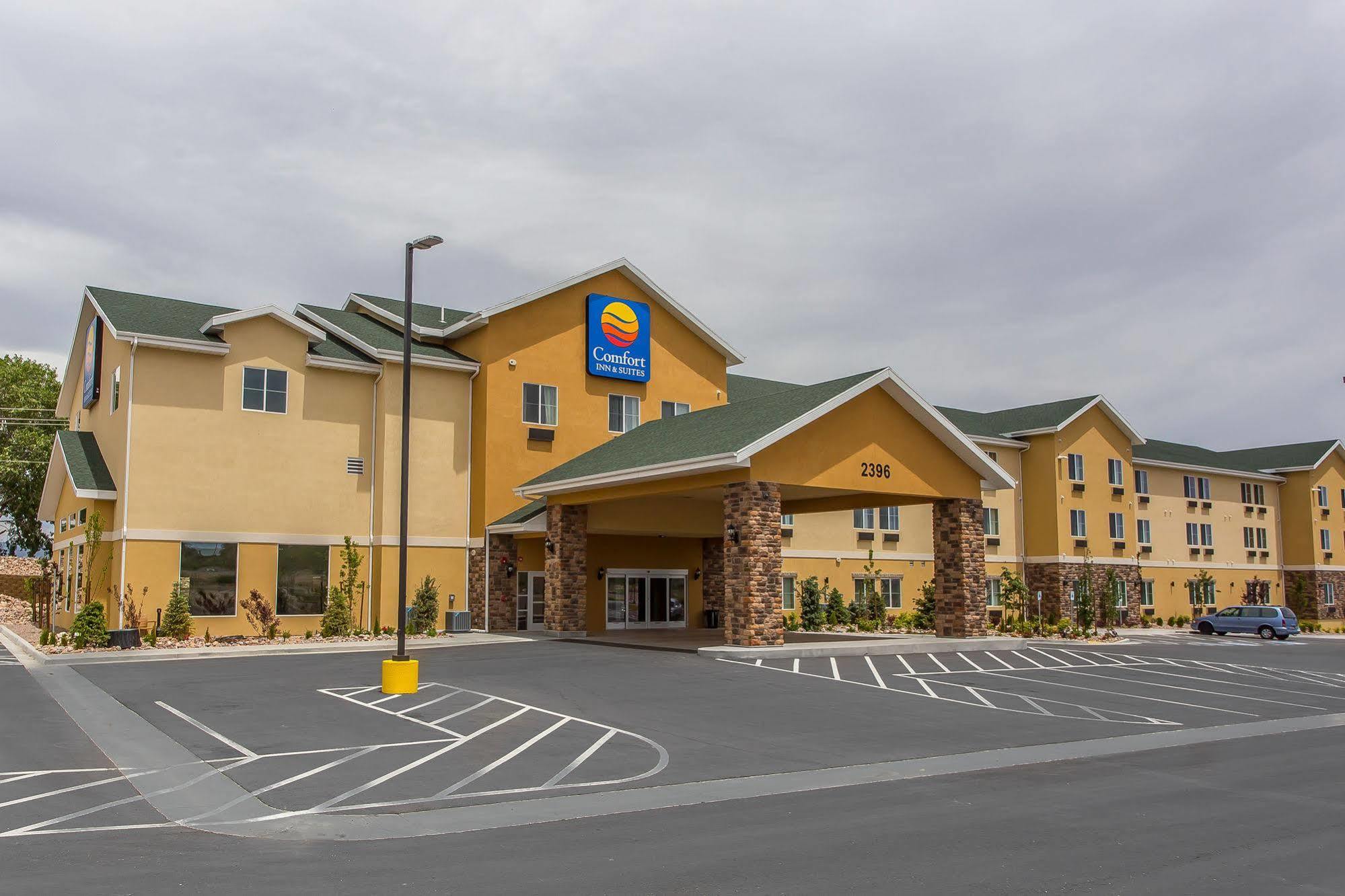Comfort Inn & Suites Vernal - National Monument Area Экстерьер фото