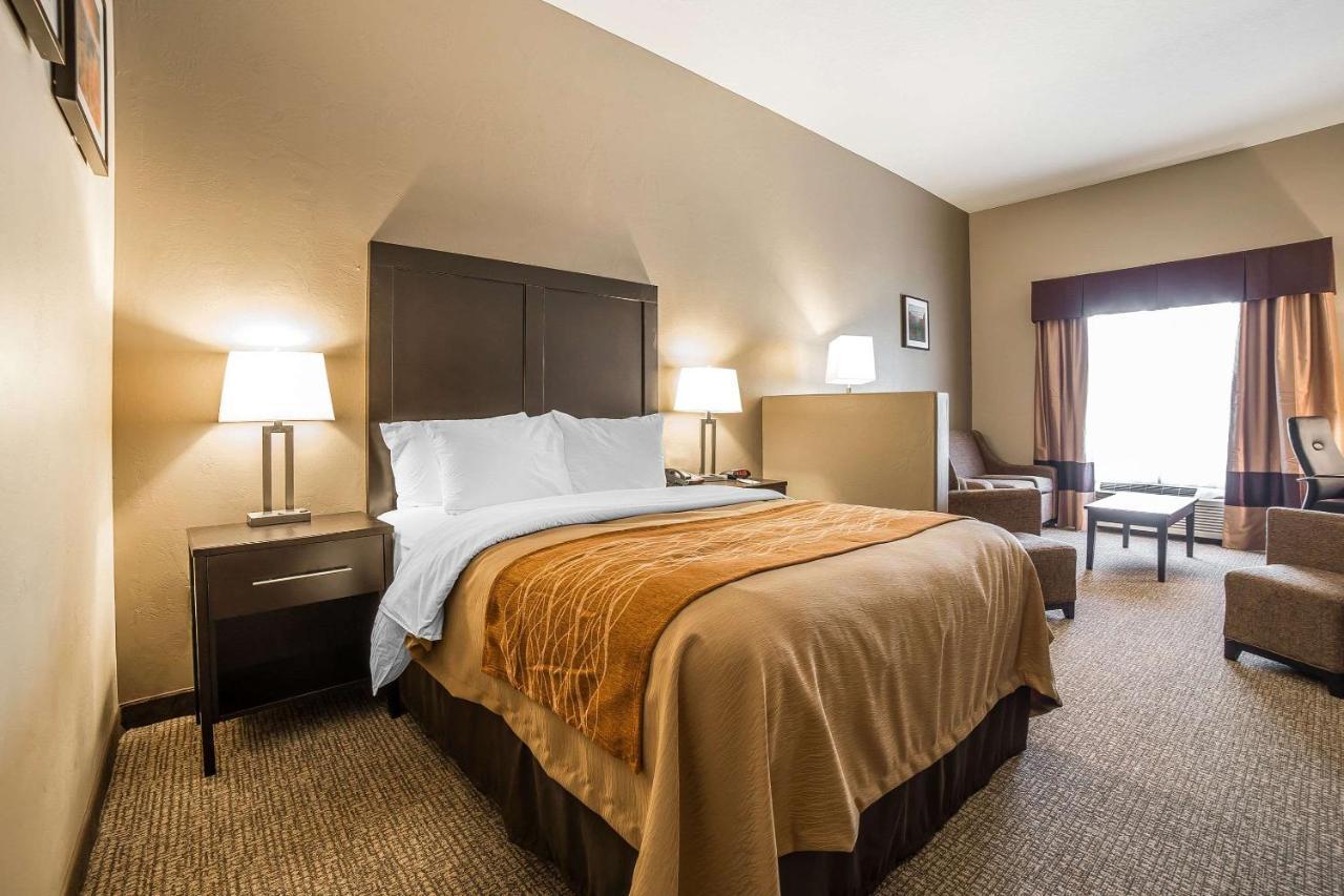 Comfort Inn & Suites Vernal - National Monument Area Экстерьер фото
